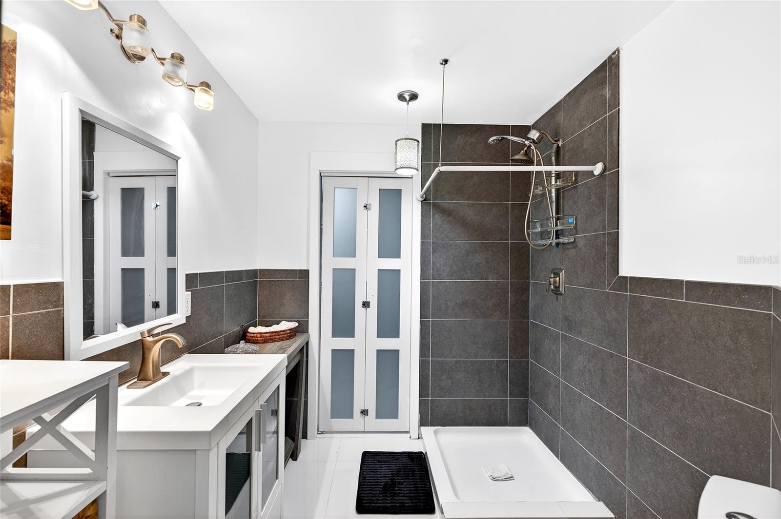 LAUREL FOREST FARMS UNREC - Residential