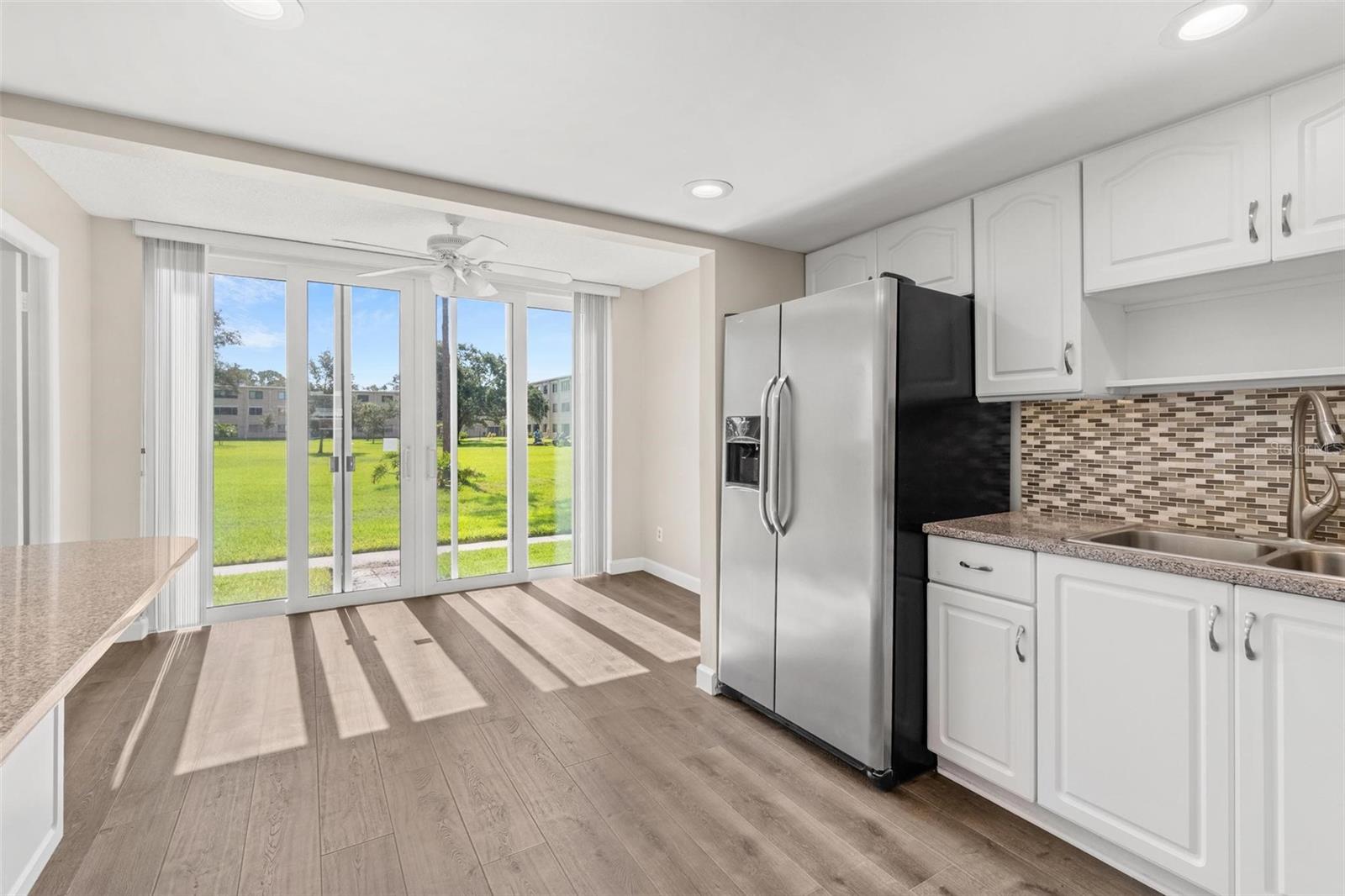 4915 BAY STREET NE 123