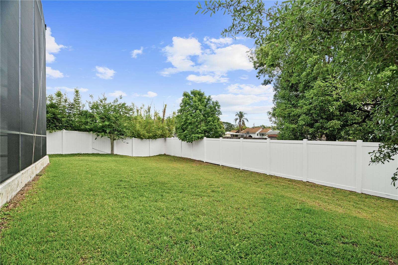 FOREST SLOPES-511 - Residential