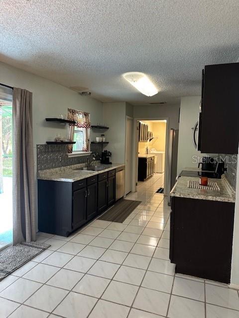 COLONY - Residential Lease