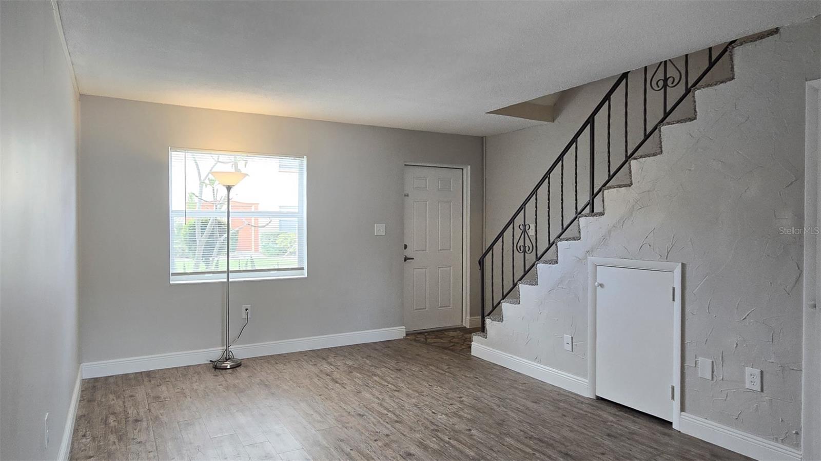 WILLIAMS BURG VILLAGE NORTH CONDO - Residential