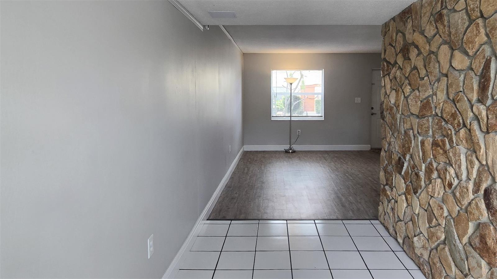 WILLIAMS BURG VILLAGE NORTH CONDO - Residential