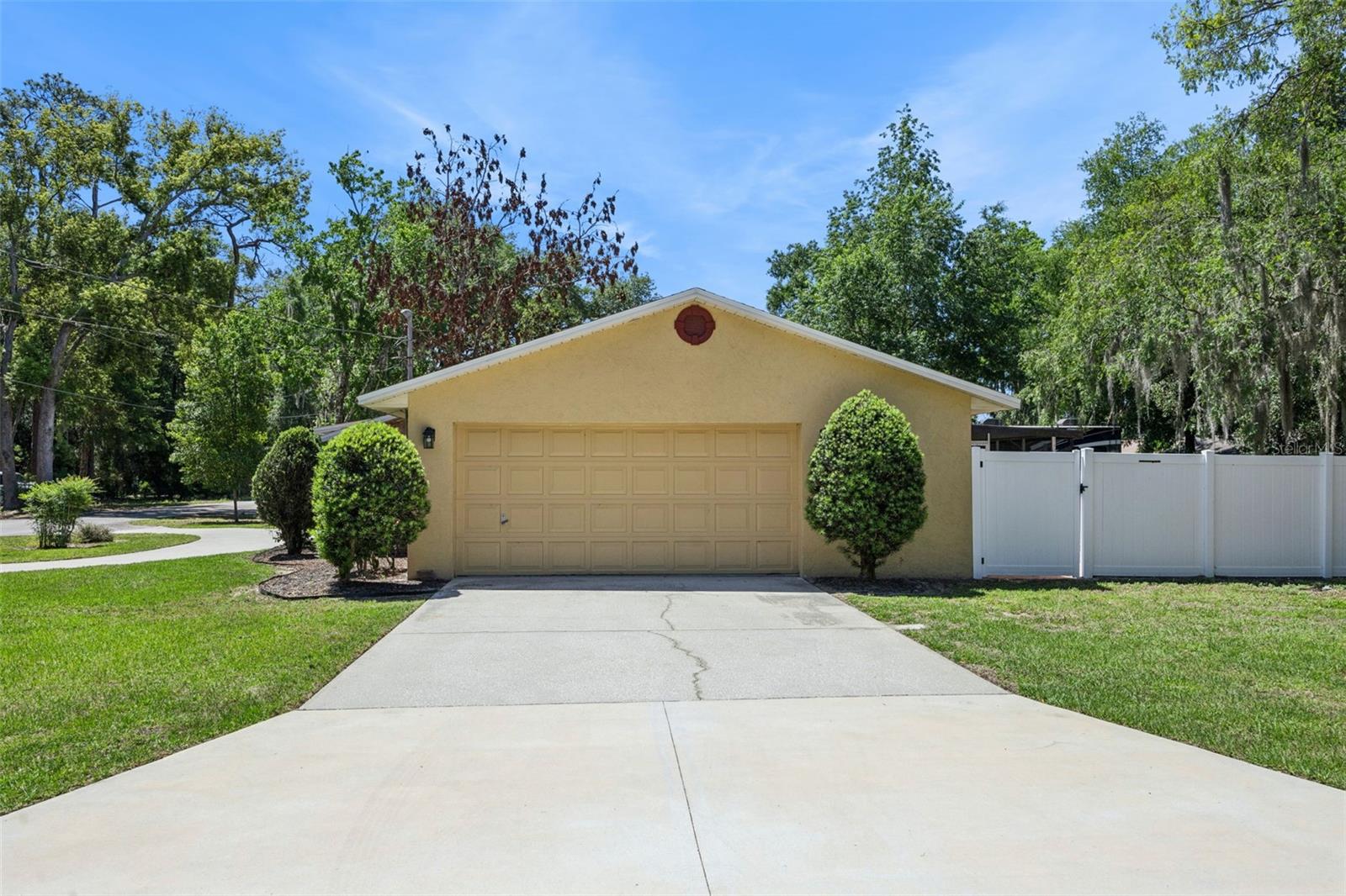 UMATILLA SMITH TURNER BLK - Residential