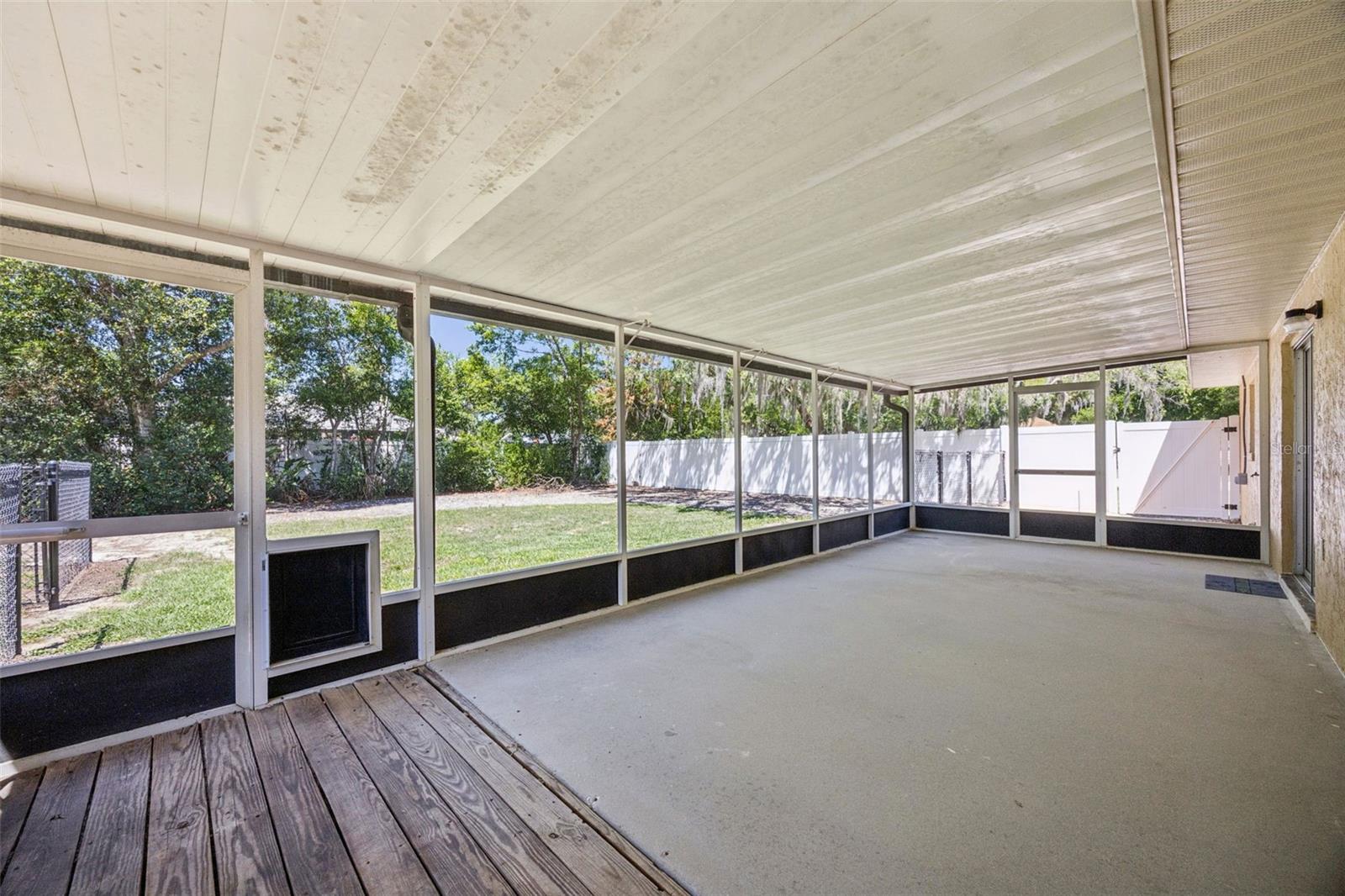 UMATILLA SMITH TURNER BLK - Residential