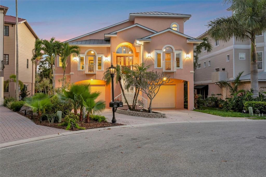 Photo of 1508 Bowlees Cove, Bradenton, FL 34207 (MLS # A4684916)