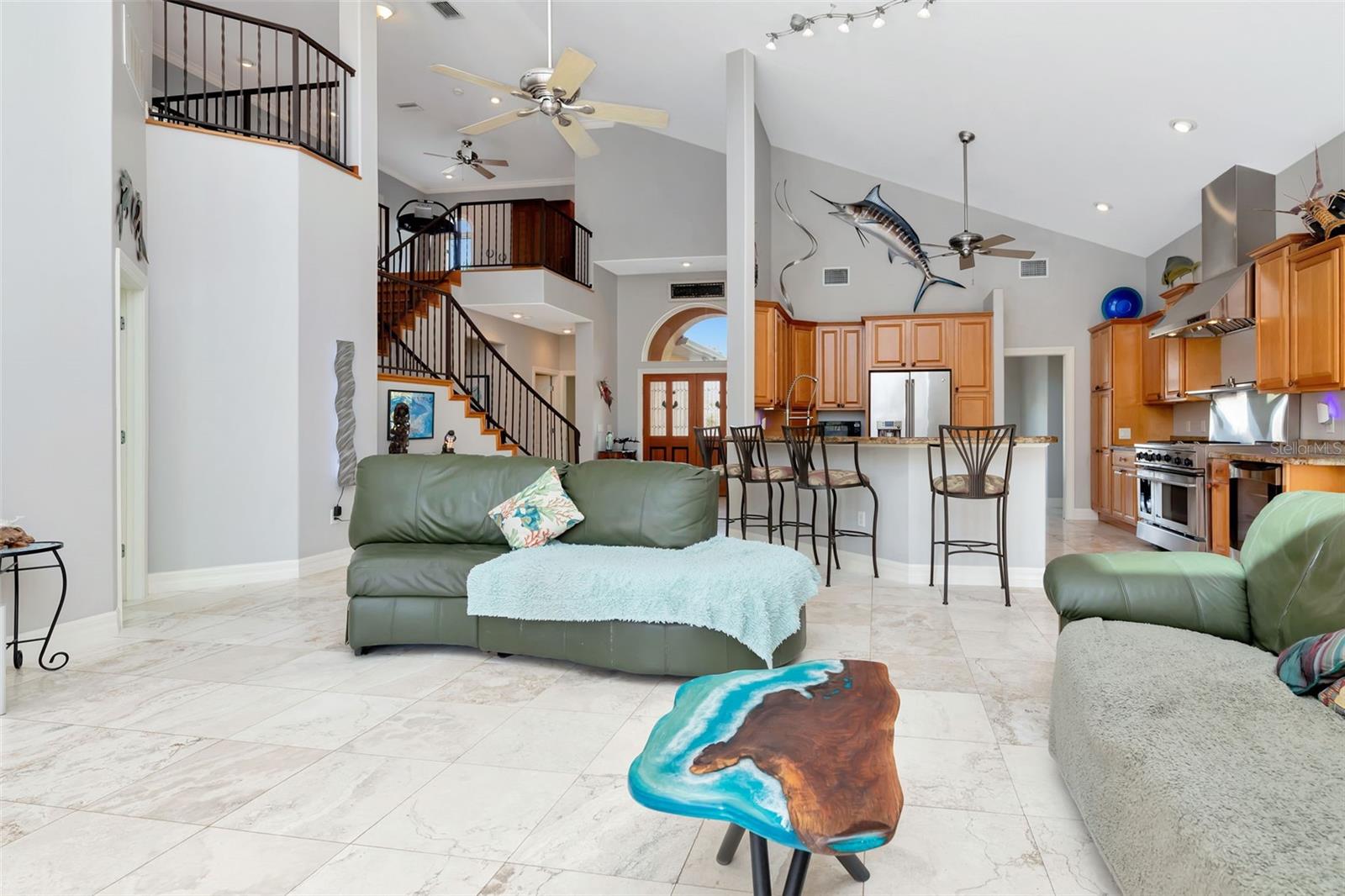 HAWKS HARBOR - Residential