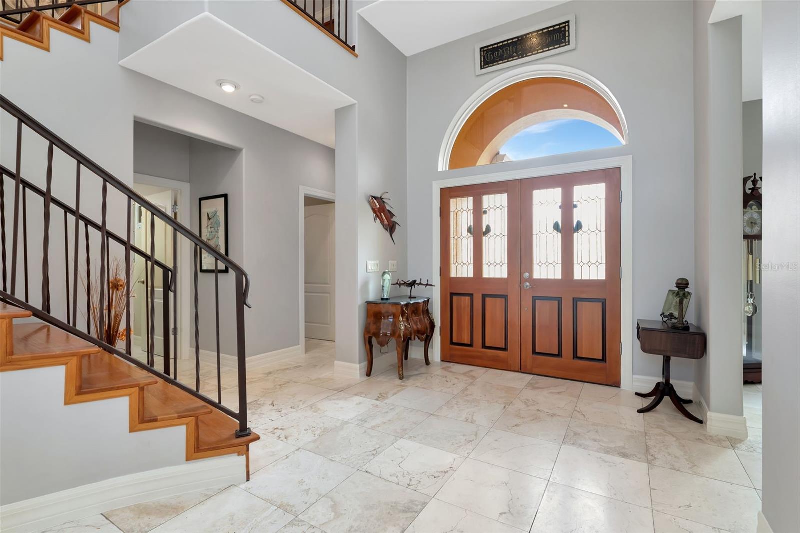 HAWKS HARBOR - Residential