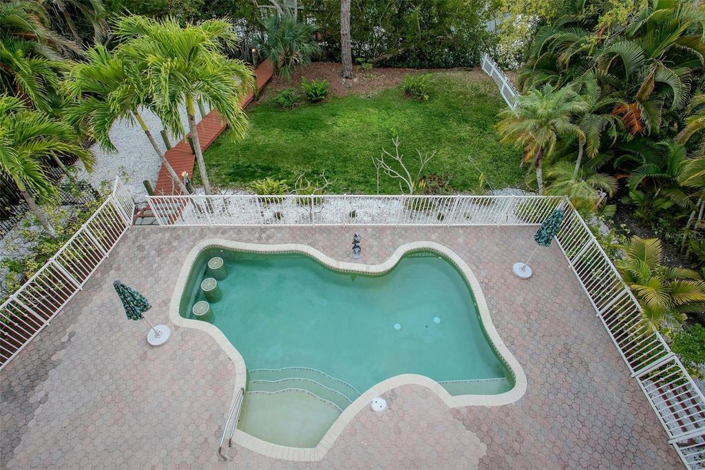 Photo of 1508 Bowlees Cove, Bradenton, FL 34207 (MLS # A4684916)