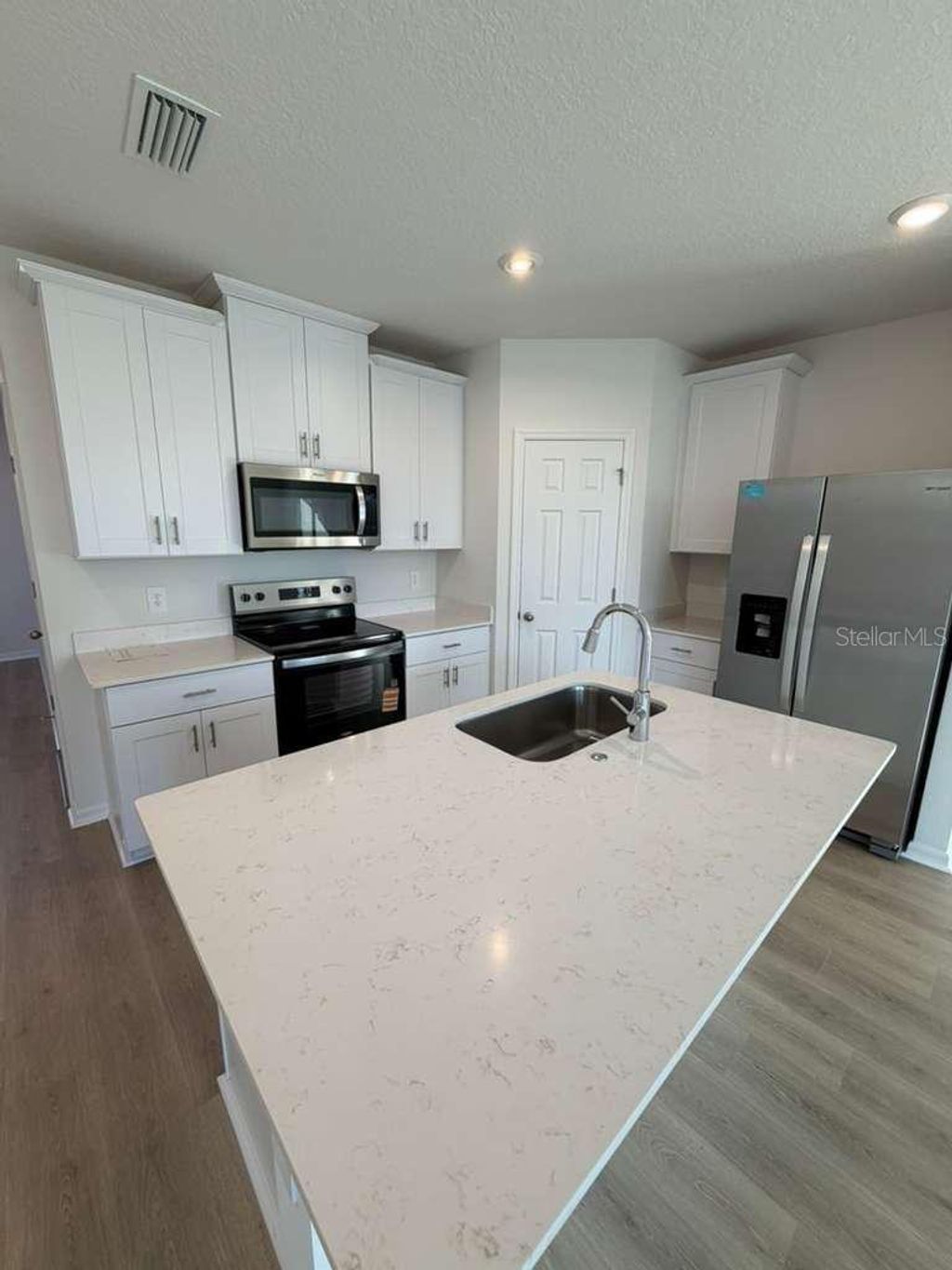 Photo of 16325 Bird Of Paradise Avenue, Clermont, FL 34714 (MLS # O6380737)