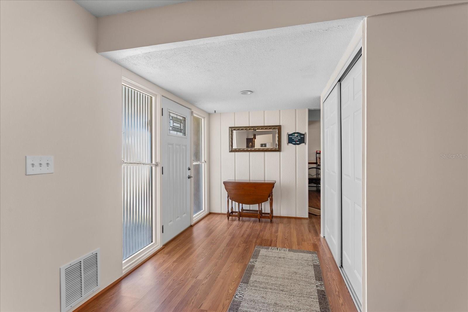 Casas a venda 4 - Jen Dantas 6503 BROCKBANK DRIVE