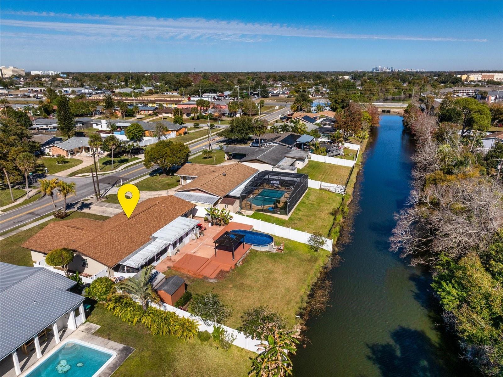 Casas a venda 3 - Jen Dantas 6503 BROCKBANK DRIVE