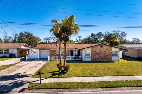 Photo of 6503 Brockbank Drive, Orlando, FL 32809 (MLS # O6378062)