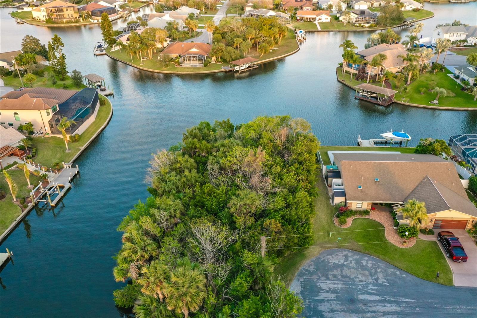 PALM HARBOR - Land