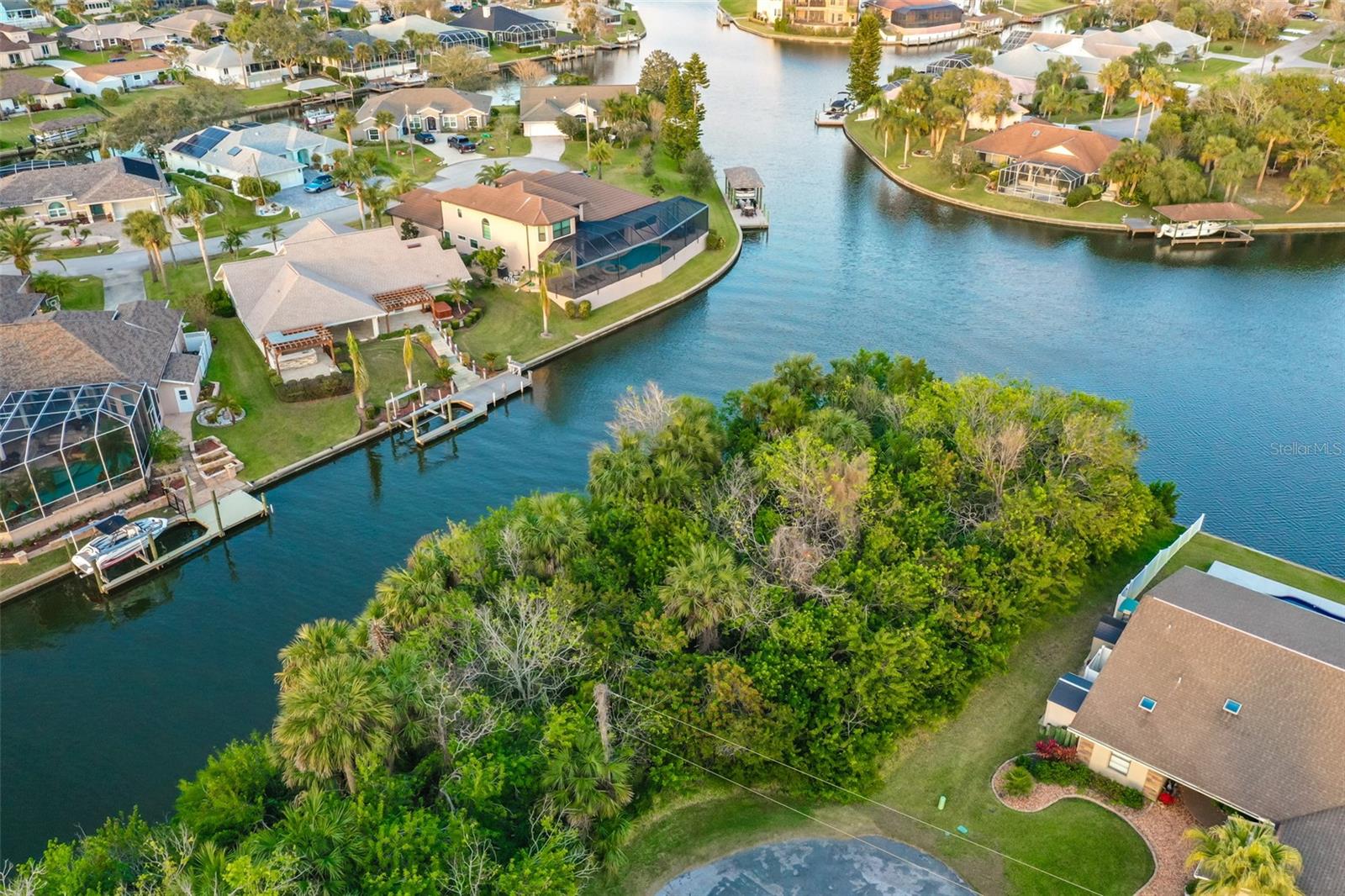 PALM HARBOR - Land