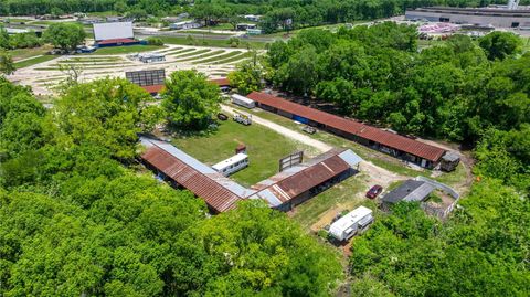 Tiny photo for 4850 S Pine Avenue, Ocala, FL 34480 (MLS # OM701967)