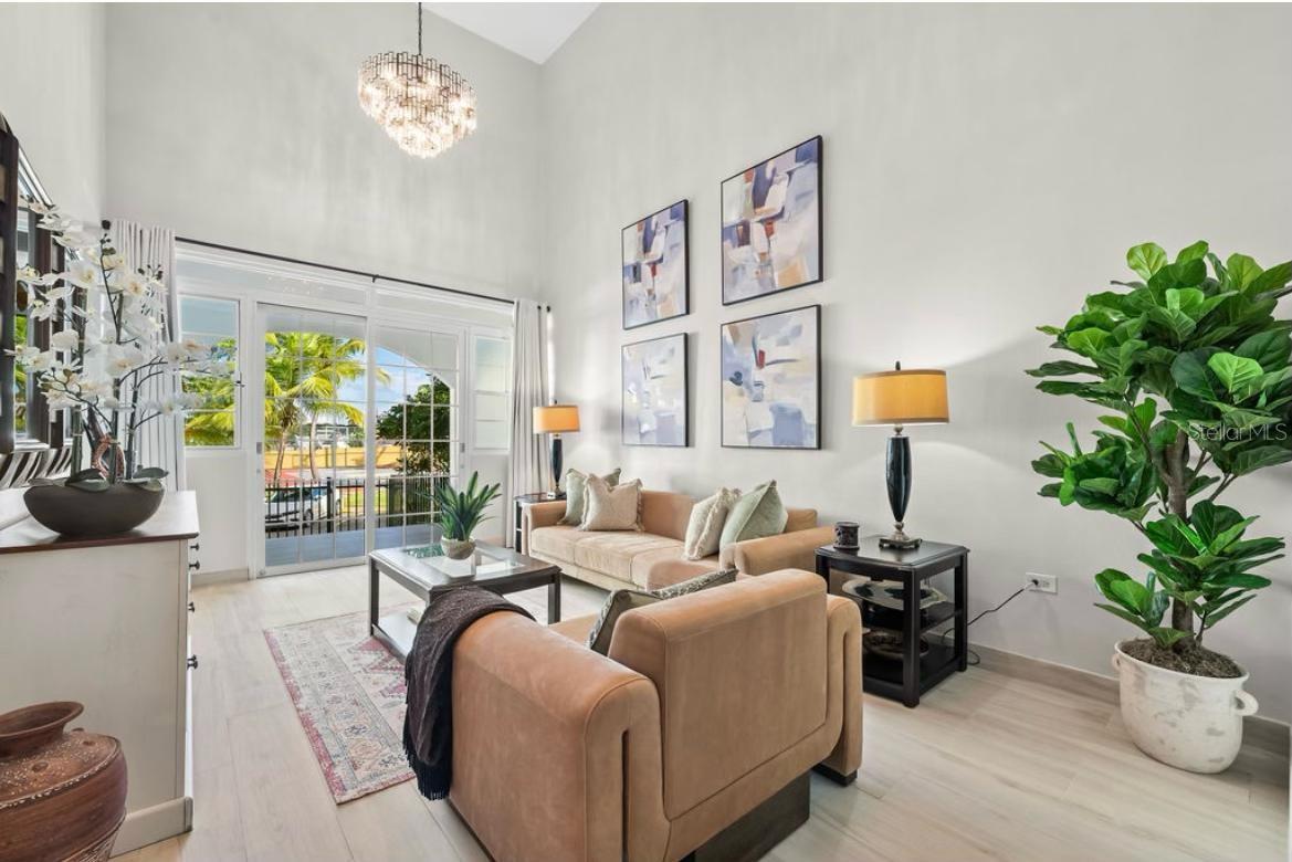 6690 Rd. ROYAL PALM COND. D-101