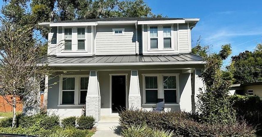 Domain Homes Foxtail model. Beautiful College Park 5 bedrooms and three full bathrooms.  First floor ensuite, two car garage, fenced back yard. Close to the new YMCA, Orlando Tennis Center, The Packing District with all its new restaurants and anchor Publix grocery store. Hurry and lease this two year old home before it gets away.