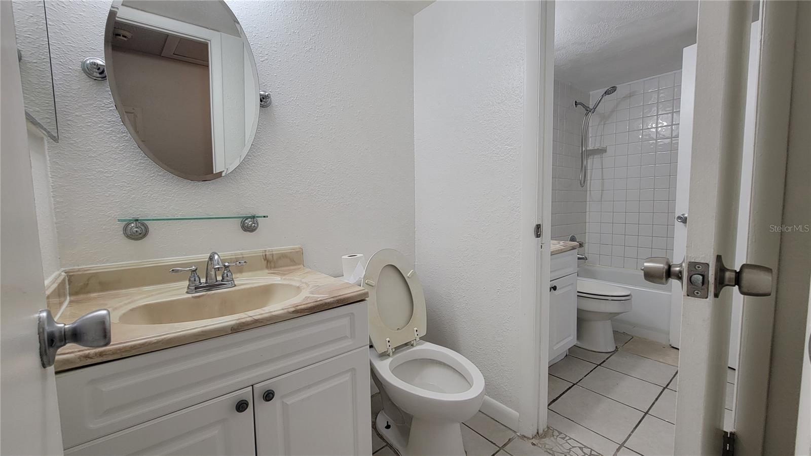 VILLAGE SQUARE CONDO - Residential Lease