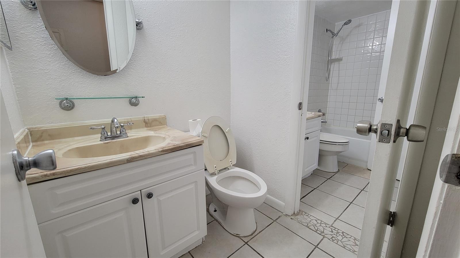 VILLAGE SQUARE CONDO - Residential Lease