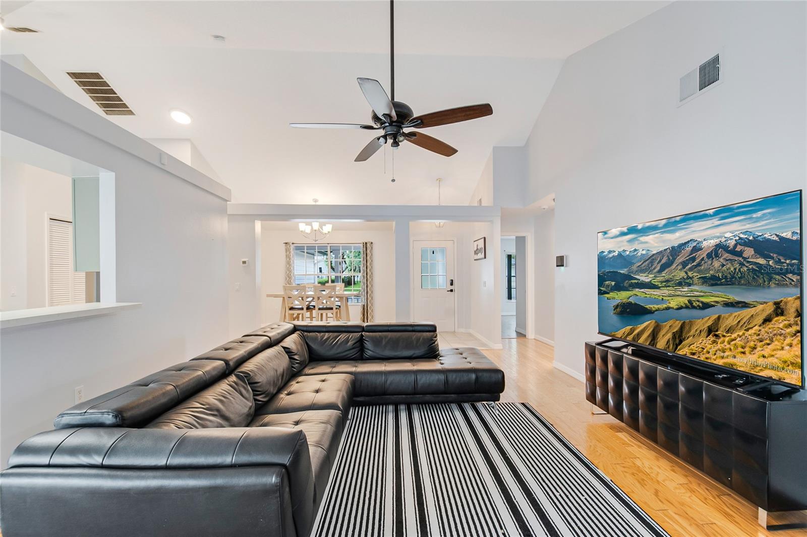 WOODS AT KINGS CREST THE PH 4 - Residential