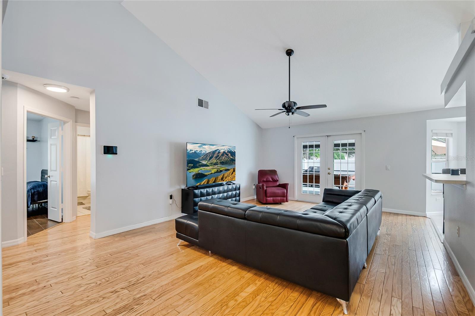 WOODS AT KINGS CREST THE PH 4 - Residential