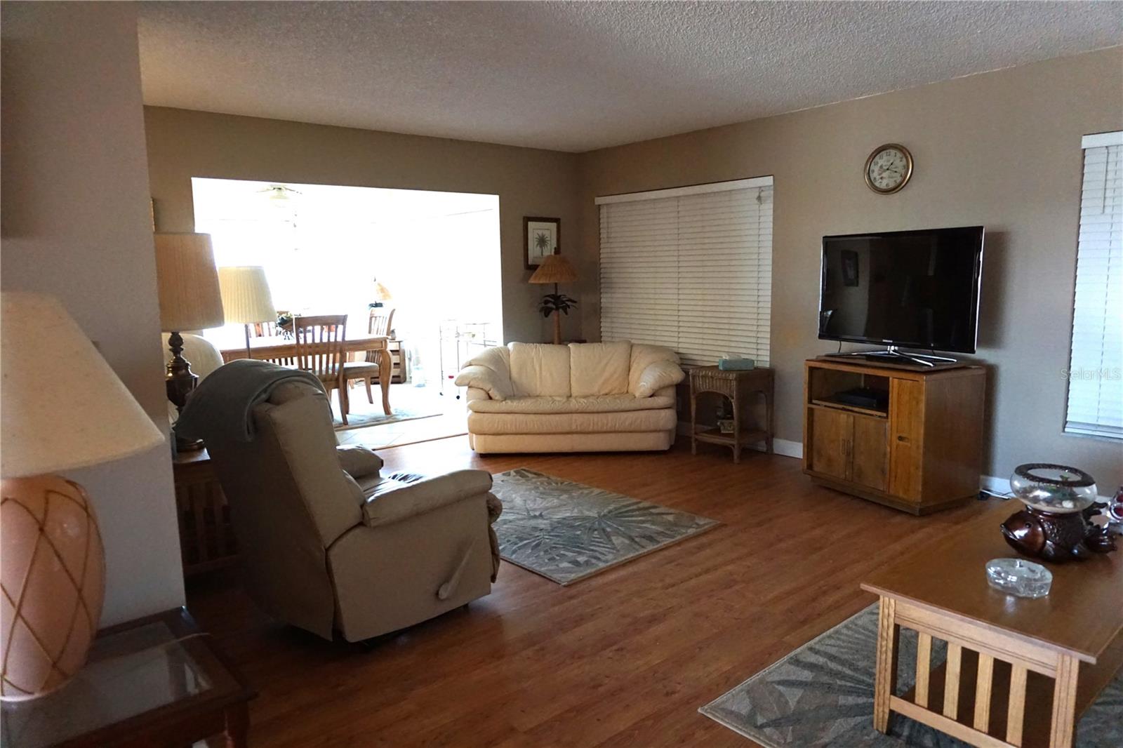 4031 93RD TERRACE N 5