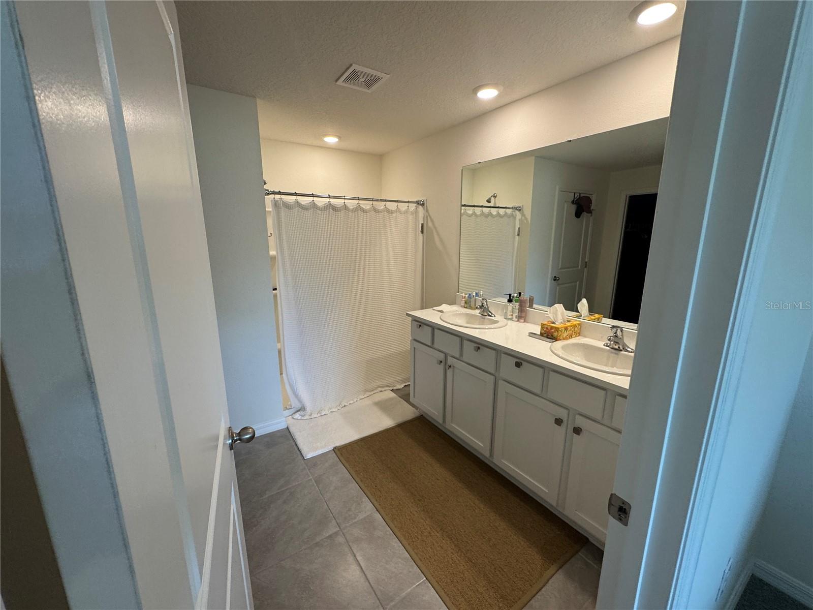 MARION OAKS UN 04 - Residential