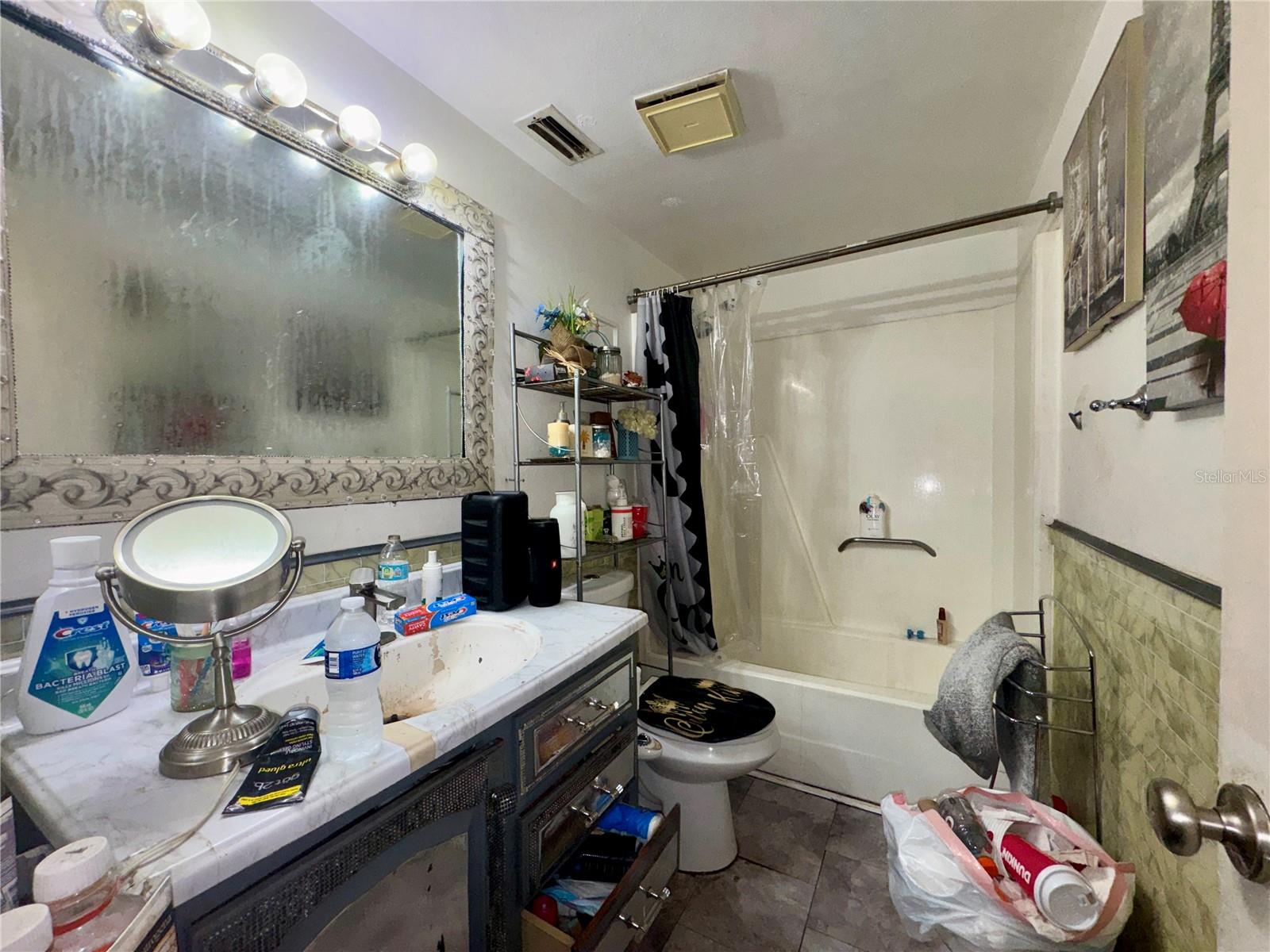 TIMBERLANE SUB UNIT 1 - Residential