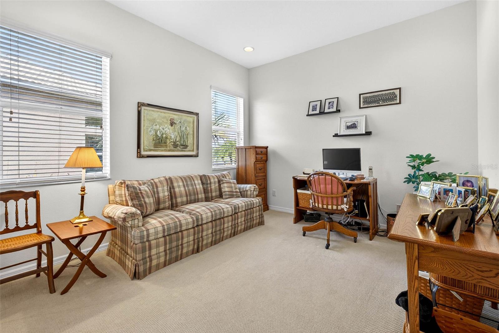 VALENCIA LAKES TR K - Residential