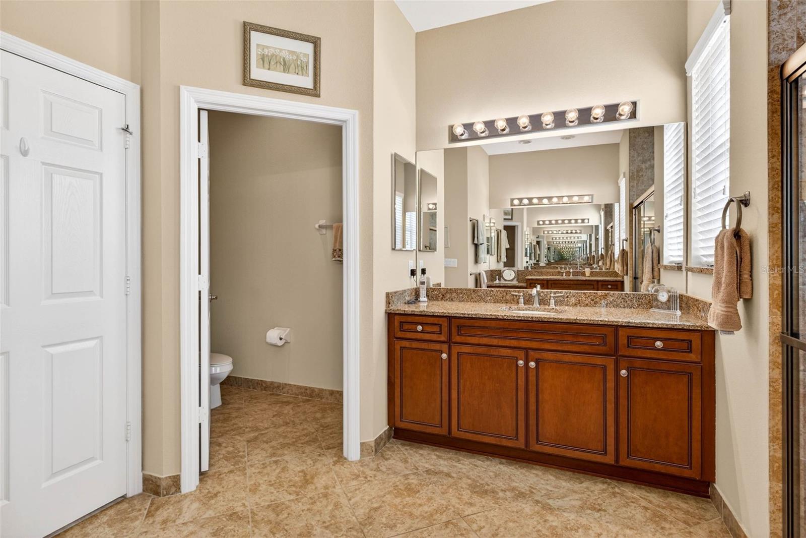 VALENCIA LAKES TR K - Residential