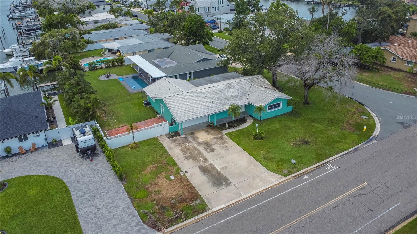 CAPRI ISLE SUB - Residential