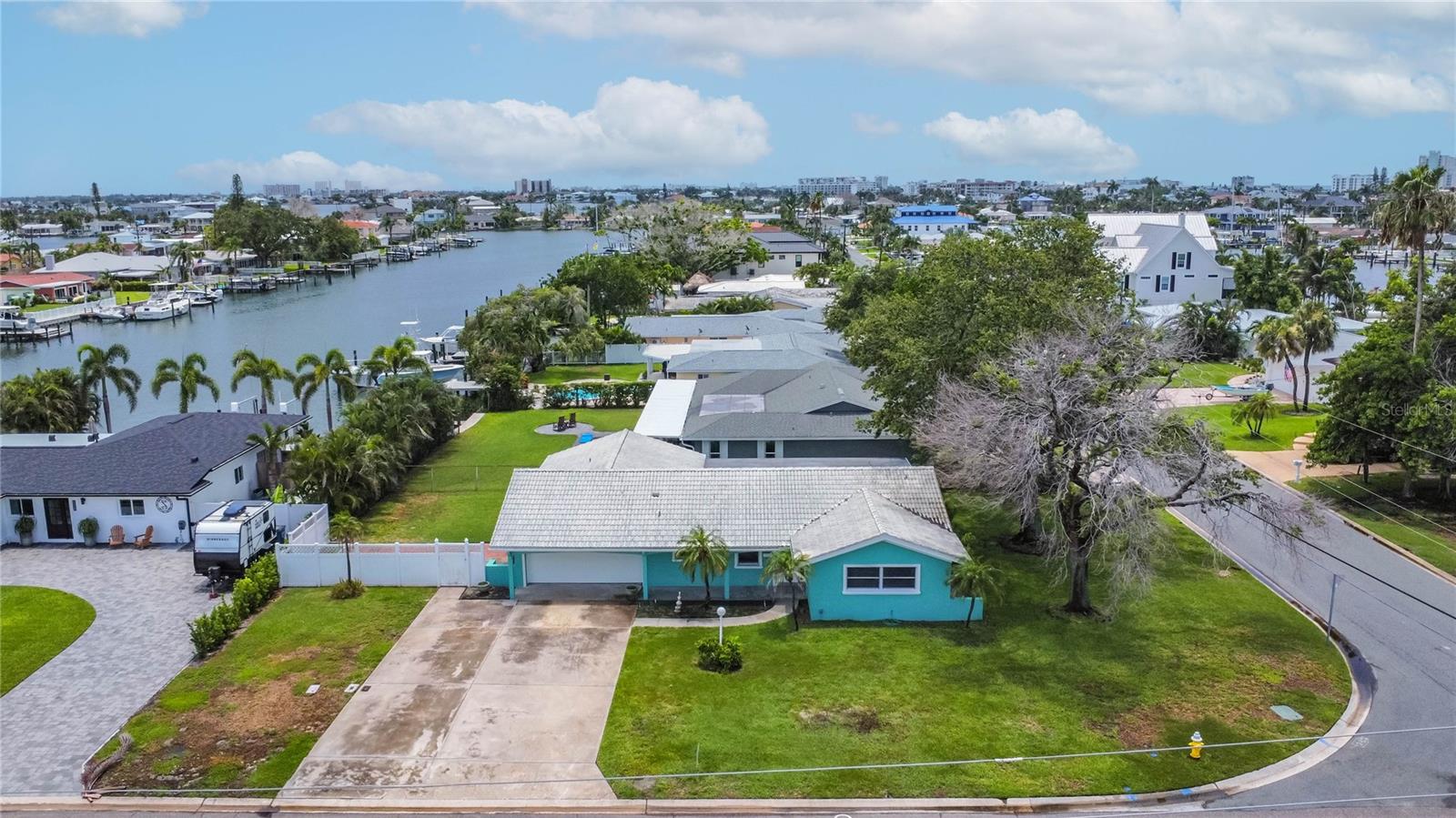 CAPRI ISLE SUB - Residential