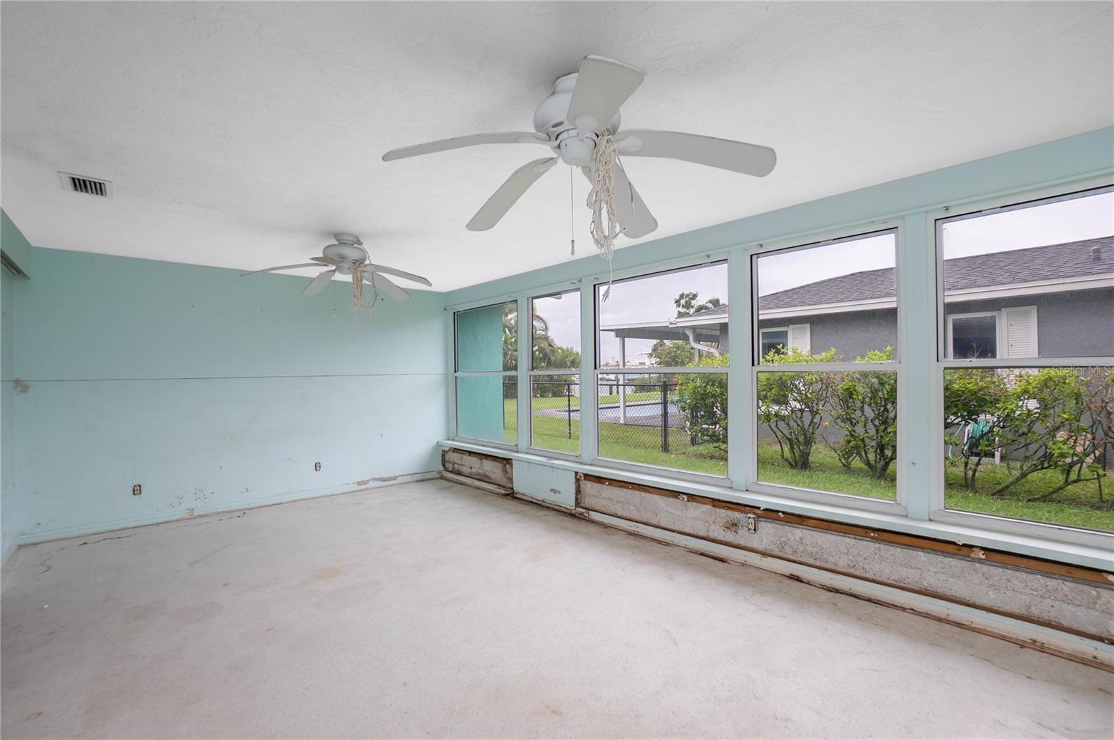 CAPRI ISLE SUB - Residential