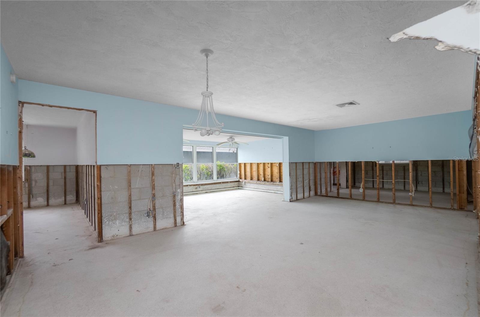 CAPRI ISLE SUB - Residential