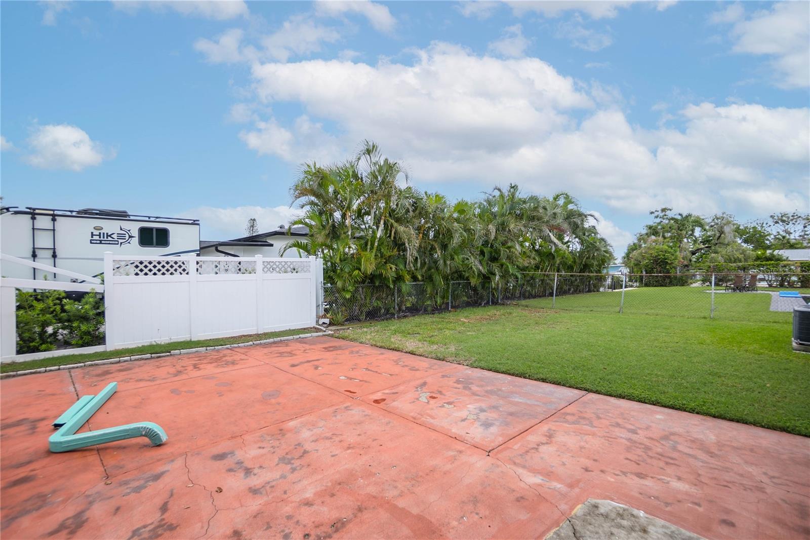 CAPRI ISLE SUB - Residential