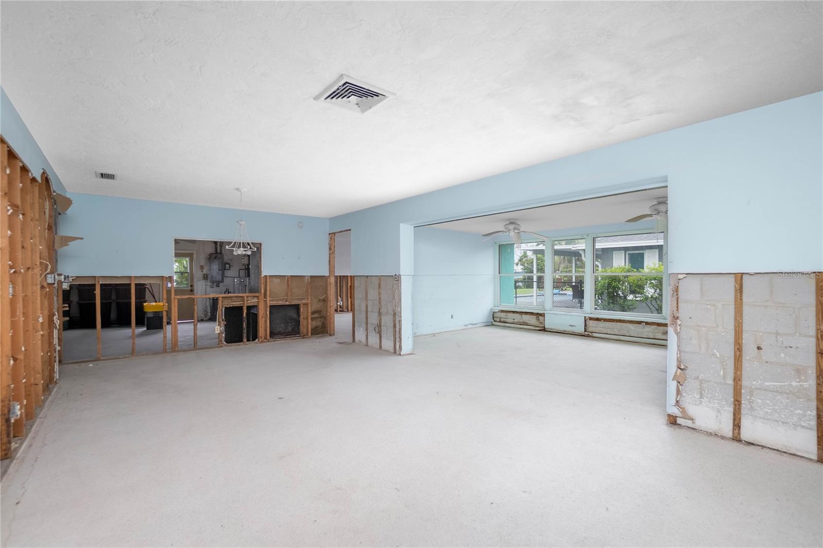 CAPRI ISLE SUB - Residential