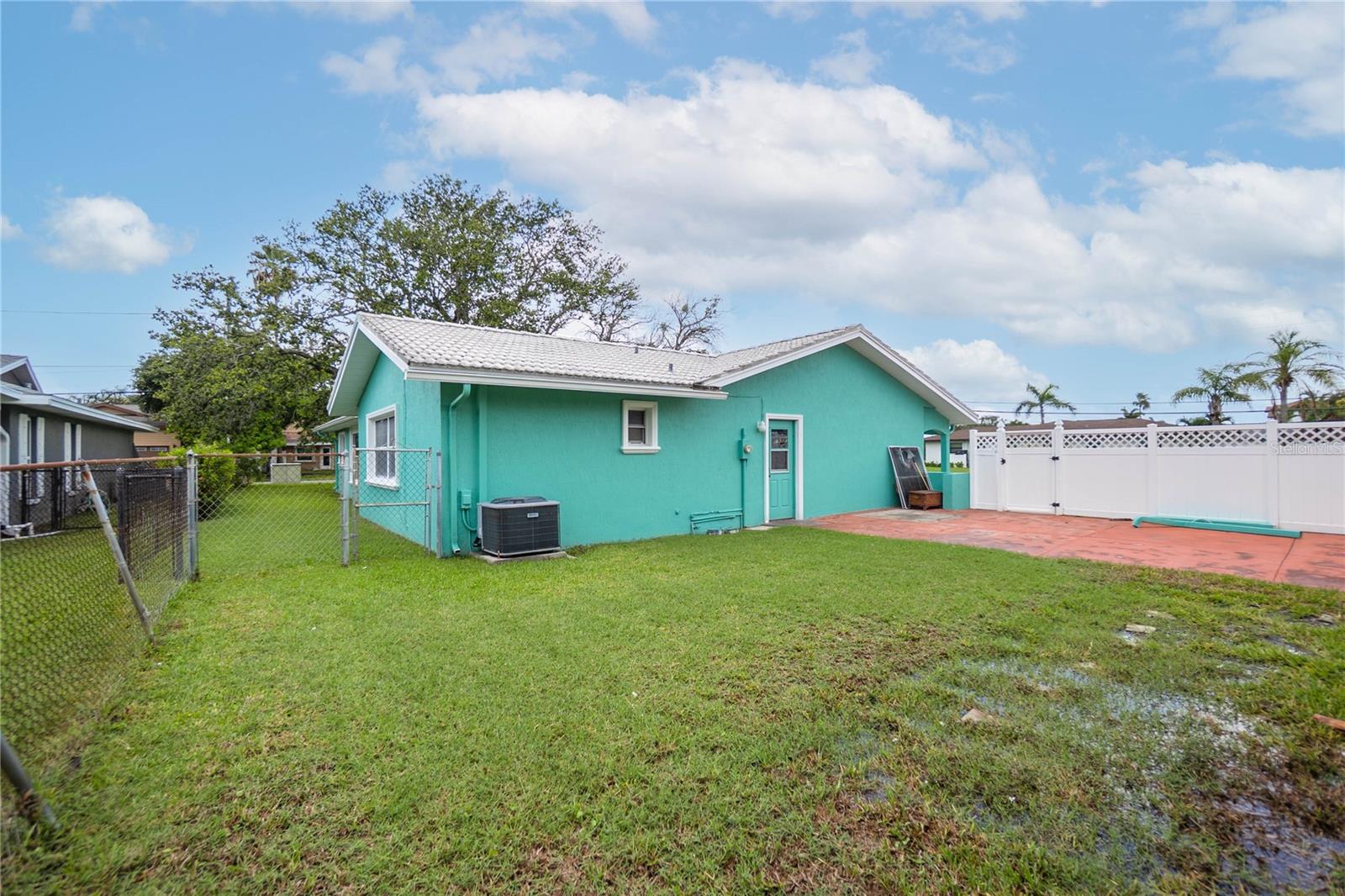 CAPRI ISLE SUB - Residential