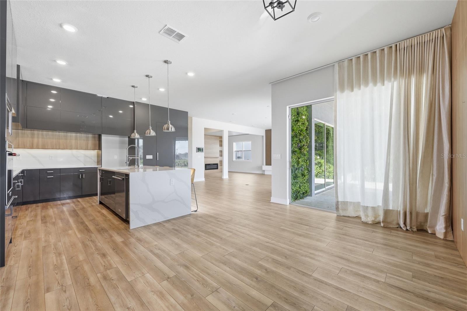 ISLES/LK NONA PH 2 - Residential