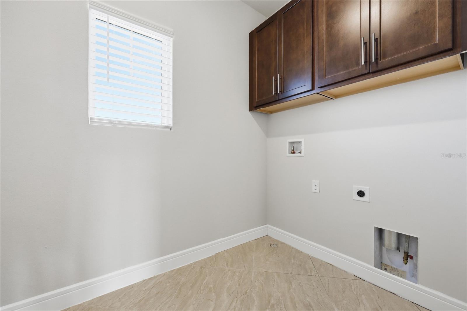 ISLES/LK NONA PH 2 - Residential