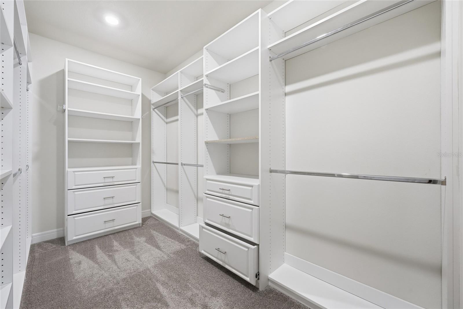 ISLES/LK NONA PH 2 - Residential