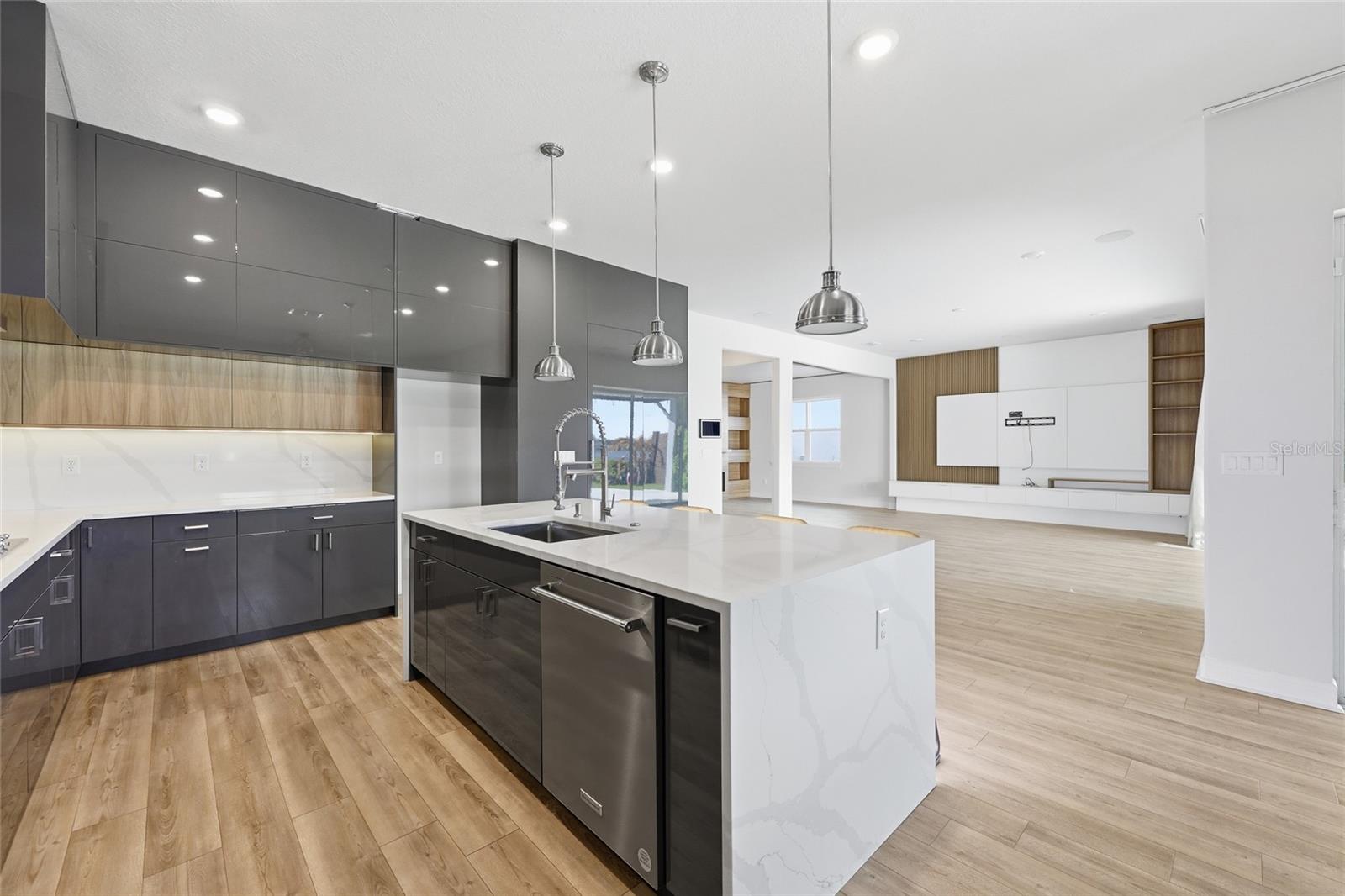 ISLES/LK NONA PH 2 - Residential