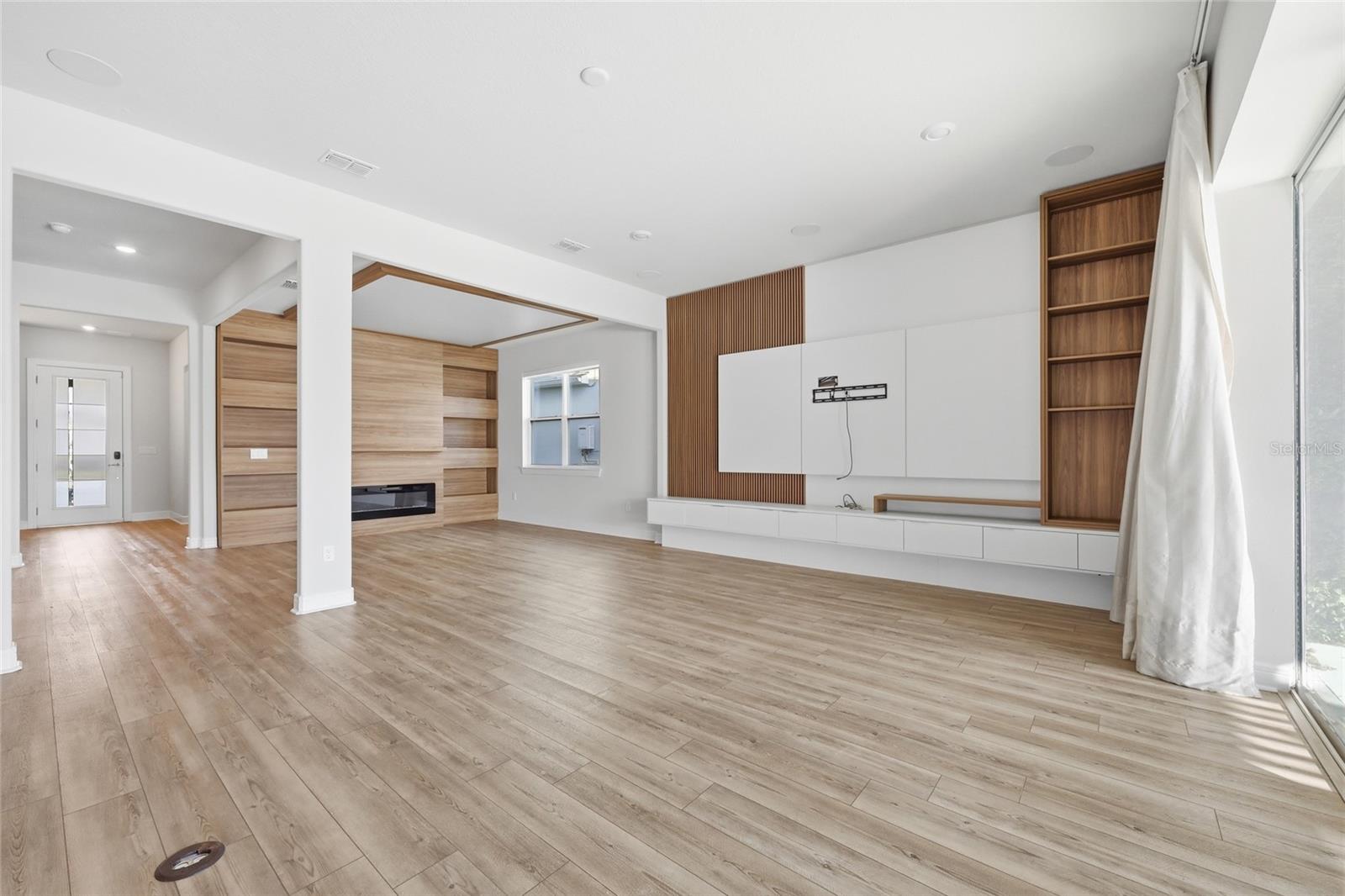 ISLES/LK NONA PH 2 - Residential