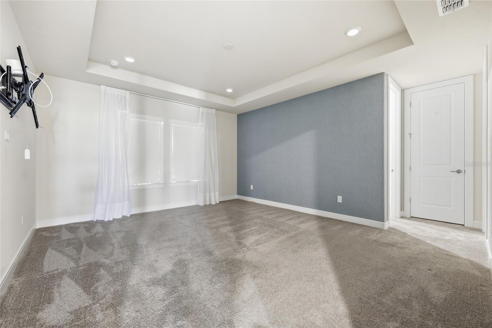 ISLES/LK NONA PH 2 - Residential