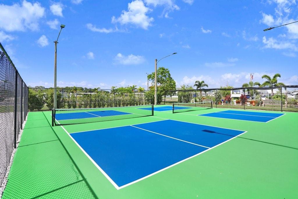 TRI-PAR ESTATES - Residential