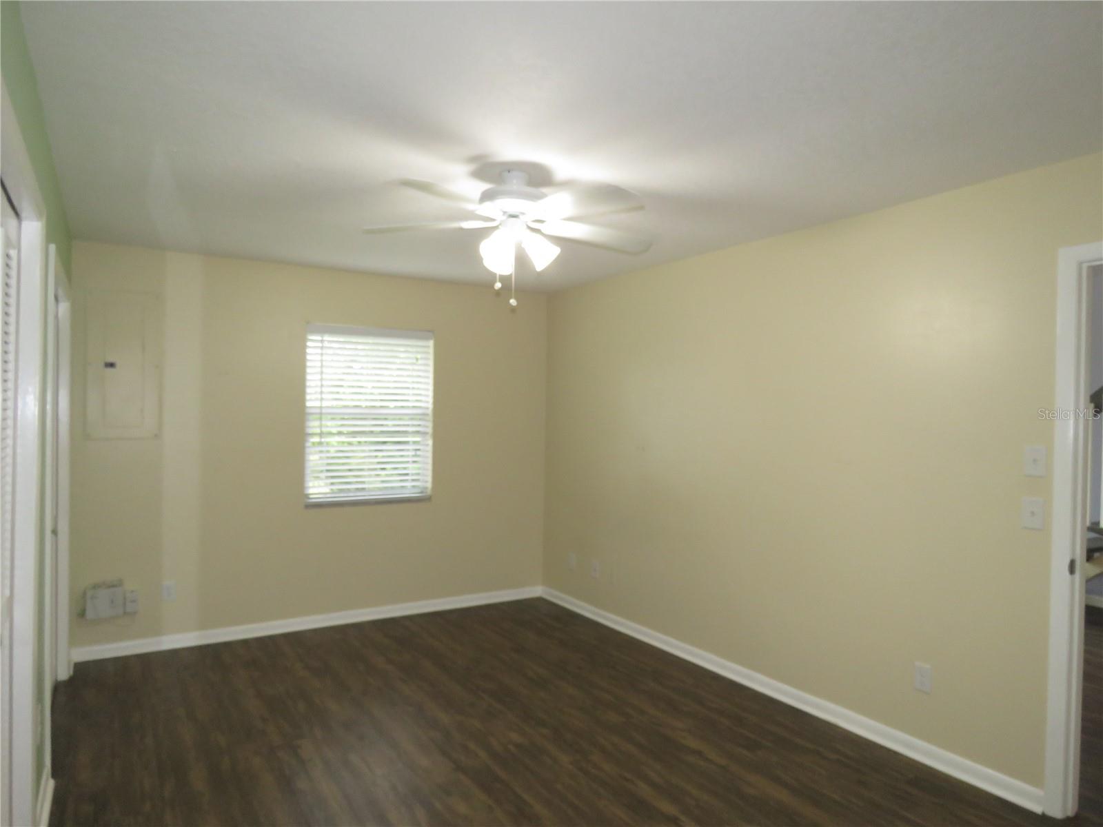 BAYSHORE ESTATES - Residential Income