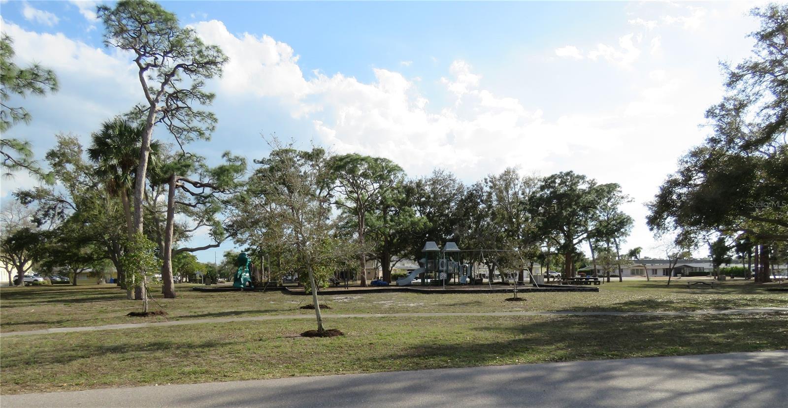 BAYSHORE ESTATES - Residential Income