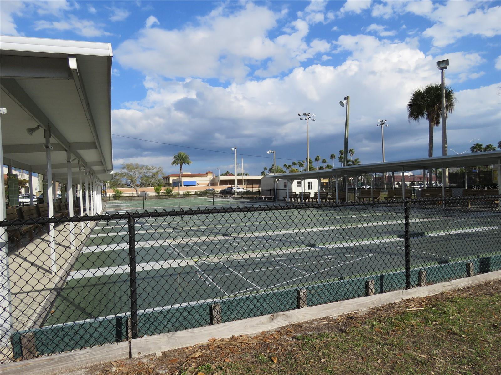 BAYSHORE ESTATES - Residential Income