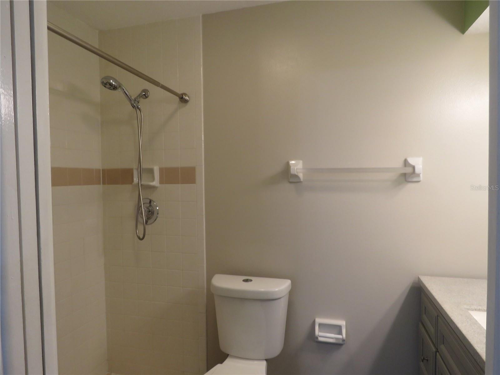 BAYSHORE ESTATES - Residential Income