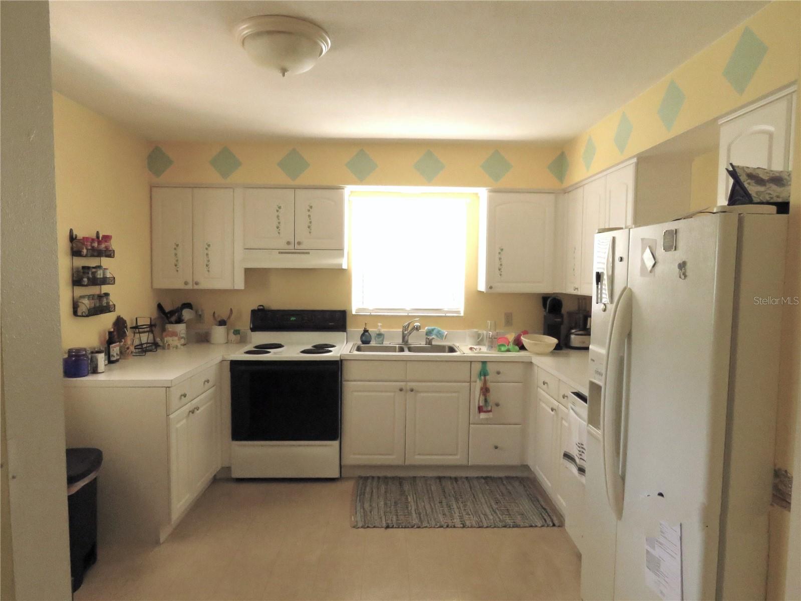 BAYSHORE ESTATES - Residential Income