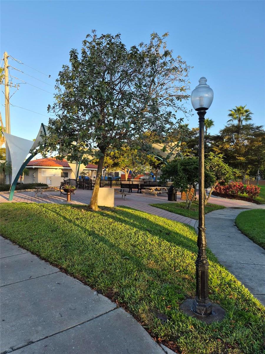 BAYSHORE ESTATES - Residential Income